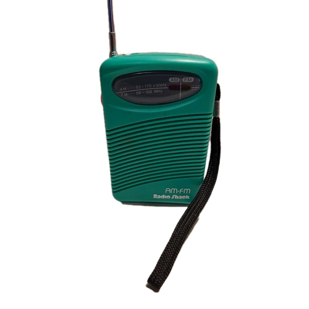 VTG Radio Shack Fun Mate Pocket Radio AM-FM Bright Green *Not Working Parts Only